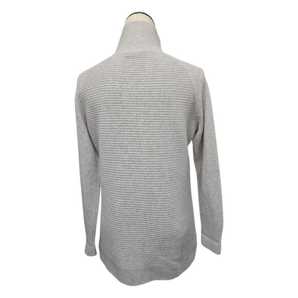 Garnet Hill‎ Cabled 100% Cashmere Turtleneck Sweater Gray Size Medium Mock Neck - Picture 2 of 10